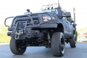 Toyota Tundra CrewMax 4x4 Zombie Apocalypse 2013 года 